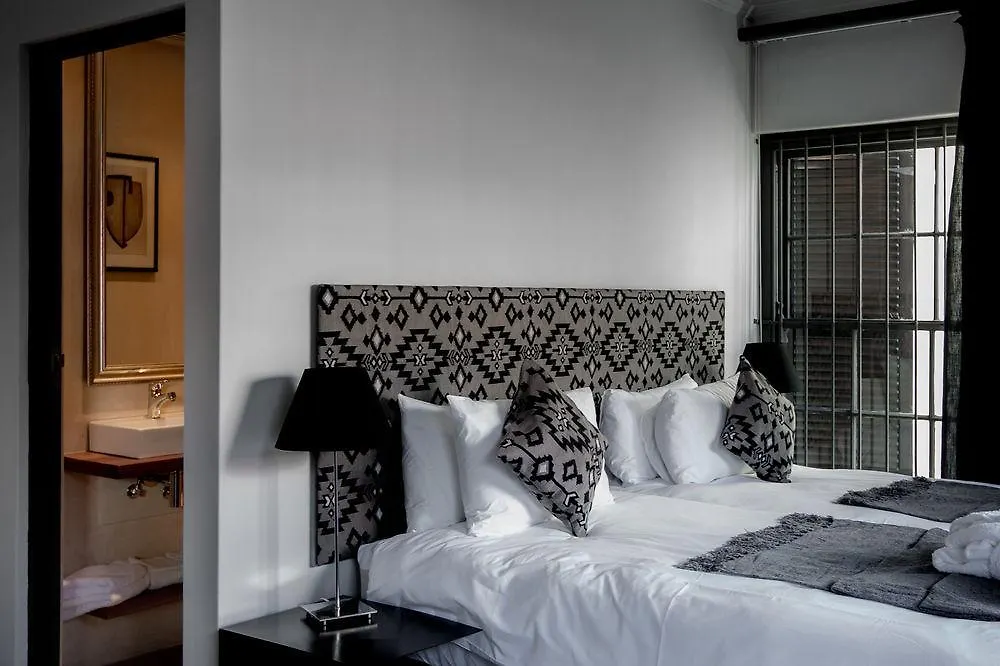 Hotel Cedrics Lodges Cape Town
