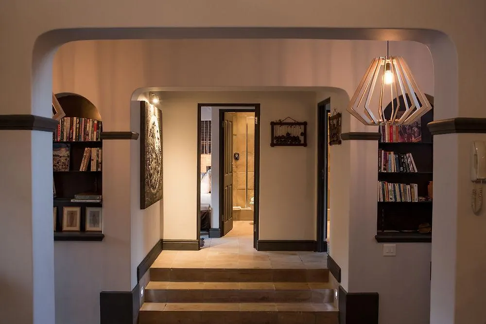 Hotel Cedrics Lodges Cape Town